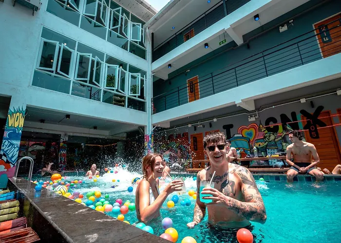 Mad Monkey Chiang MaiHostel